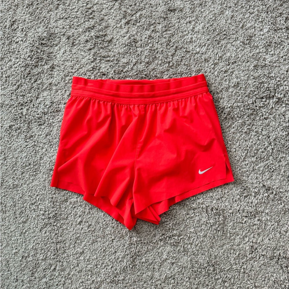 Nike Women's Swift Dri-FIT Mid Rise Running Shorts 2.5 in